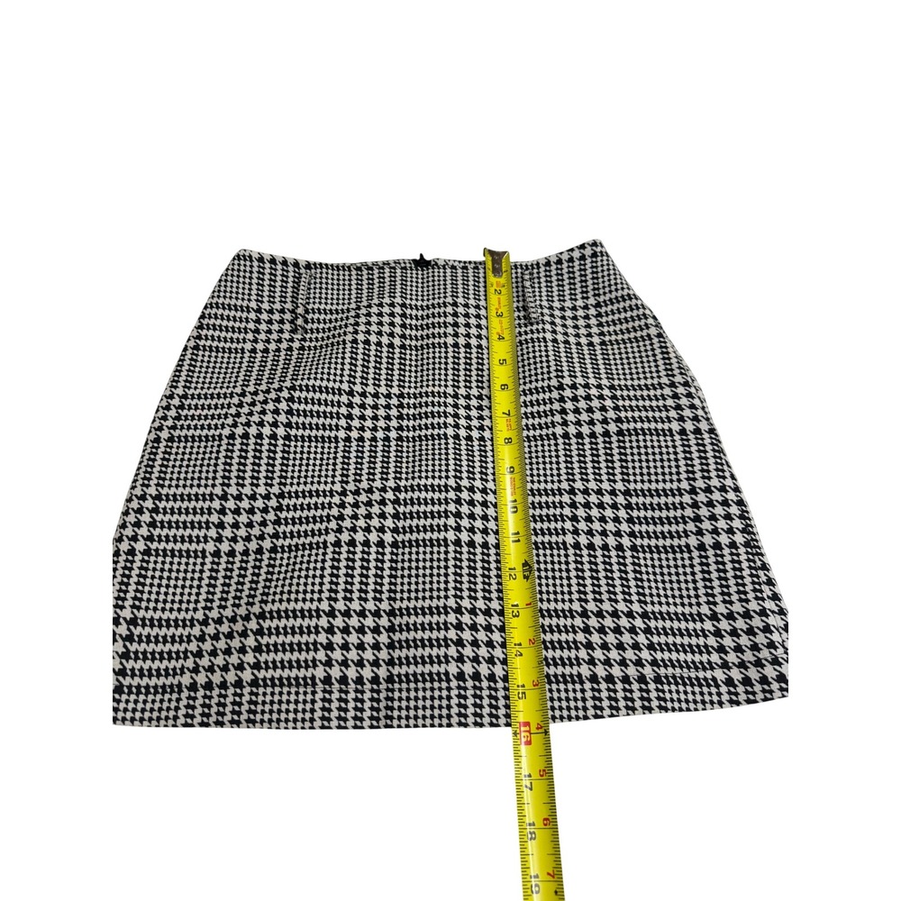 Boohoo Dark Academia Black White Houndstooth Glen Plaid Mini Skirt - Picture 5 of 5